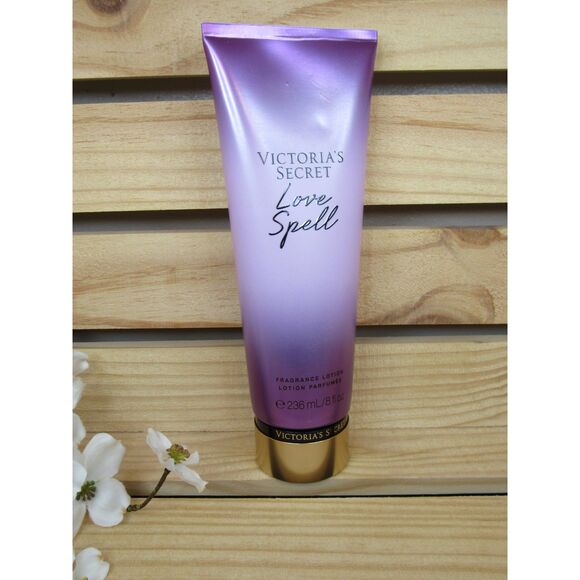 Victoria's Secret LOVE SPELL Fragrance Lotion 8oz. New! - Picture 1 of 5